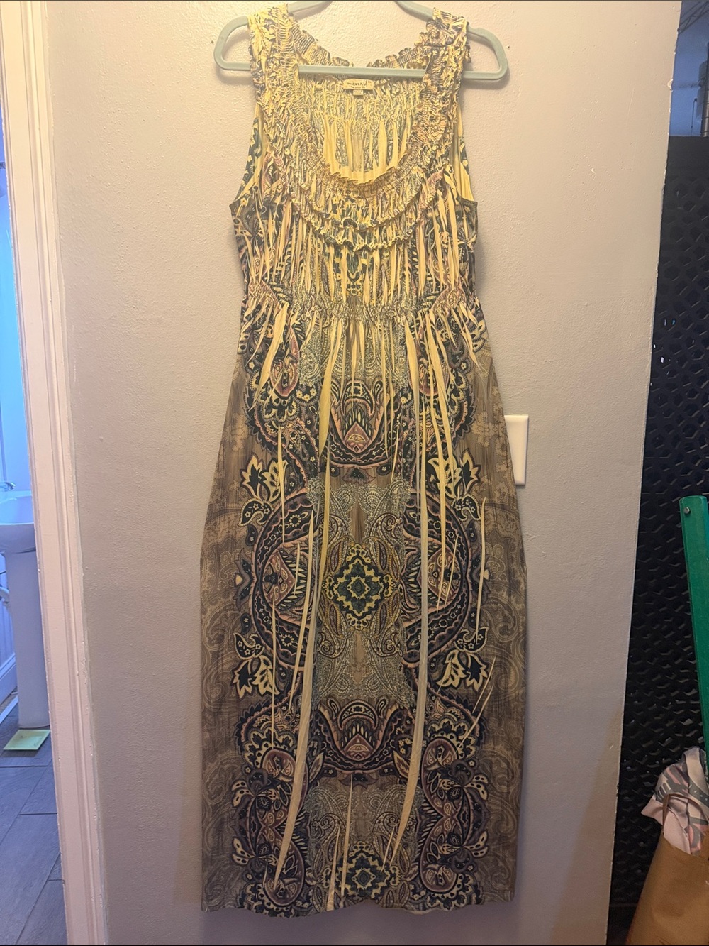 ONE WORLD Yellow and Green Sleeveless Paisley Maxi Dress